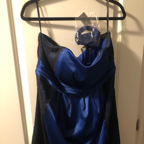 Event Dress - Picture 1 of 2